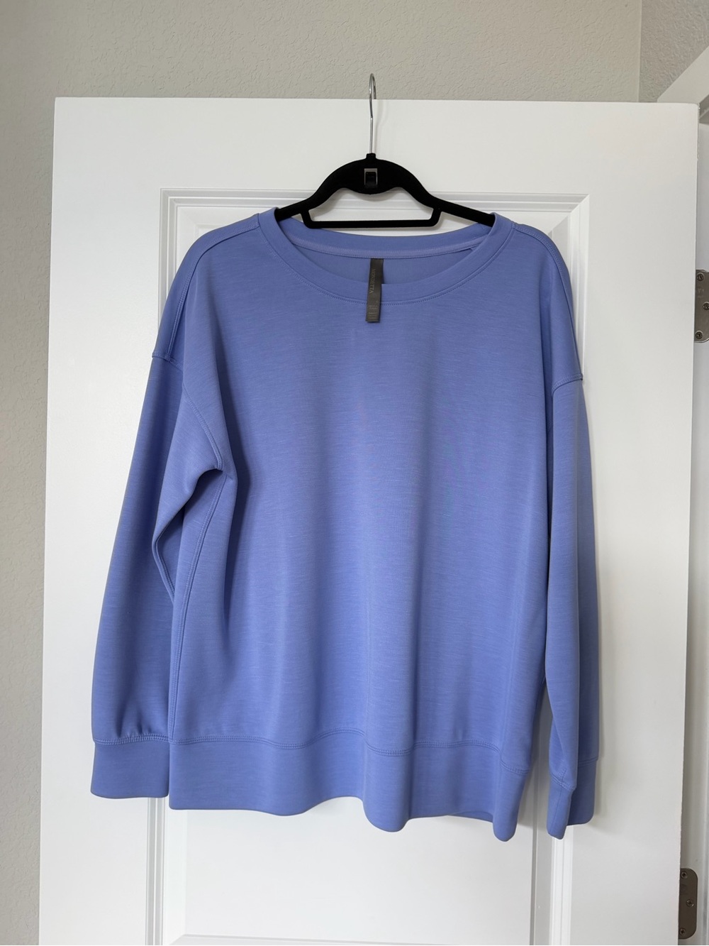 Mondetta Crewneck Top